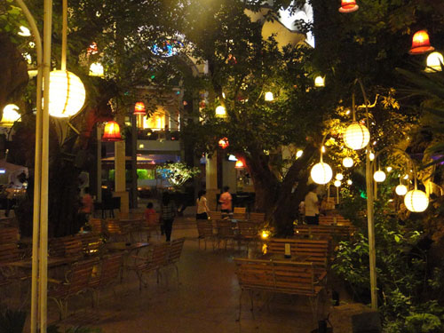The Myth Cafe Điện Biên Phủ. Ảnh 5