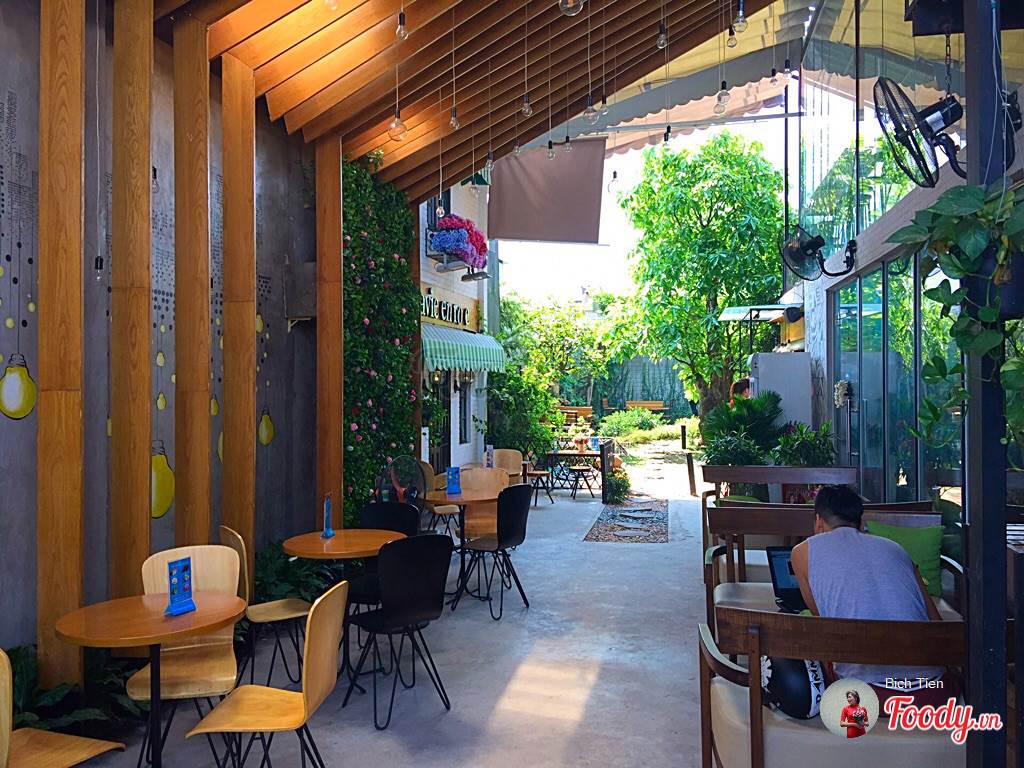 Những quán cafe đẹp ở các quận trung tâm Sài Gòn. Ảnh 8